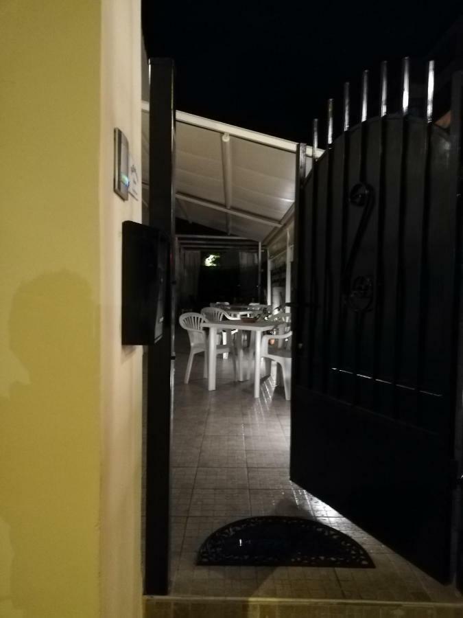 B&B Eliana e Ristorante Florencia Exterior foto